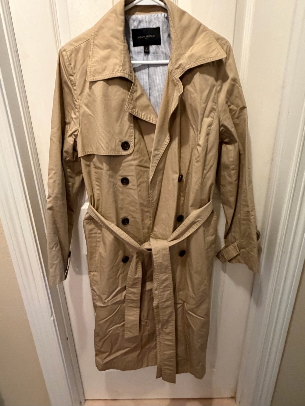 Banana Republic Classic Double-Breasted Tan Trench Coat